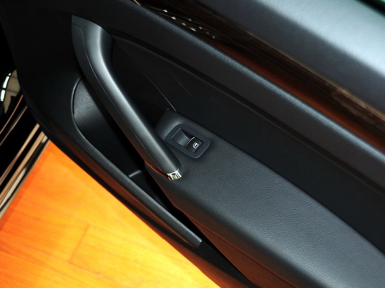 帕萨特 2014款 1.8TSI DSG至尊版车厢座椅图片
