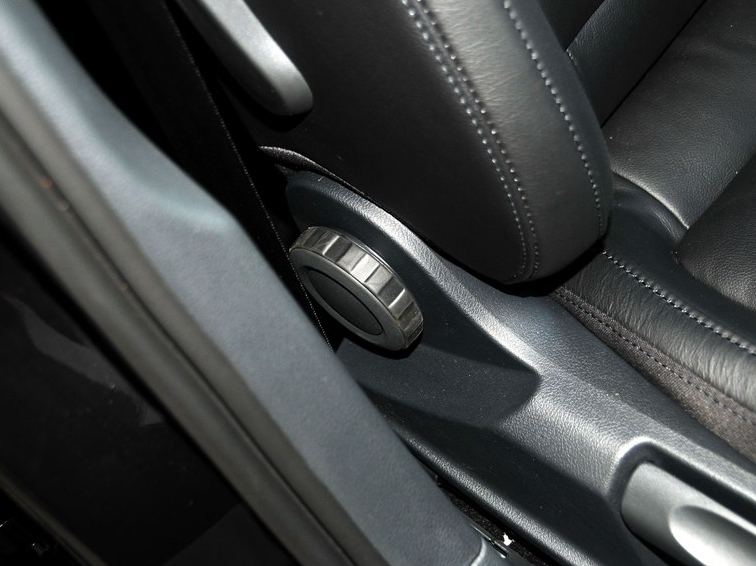 帕萨特 2014款 1.8TSI DSG尊雅版车厢座椅图片