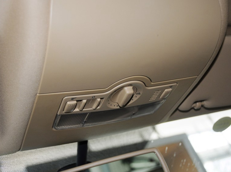 途安 2013款 1.4T 手动舒适版5座车厢座椅图片
