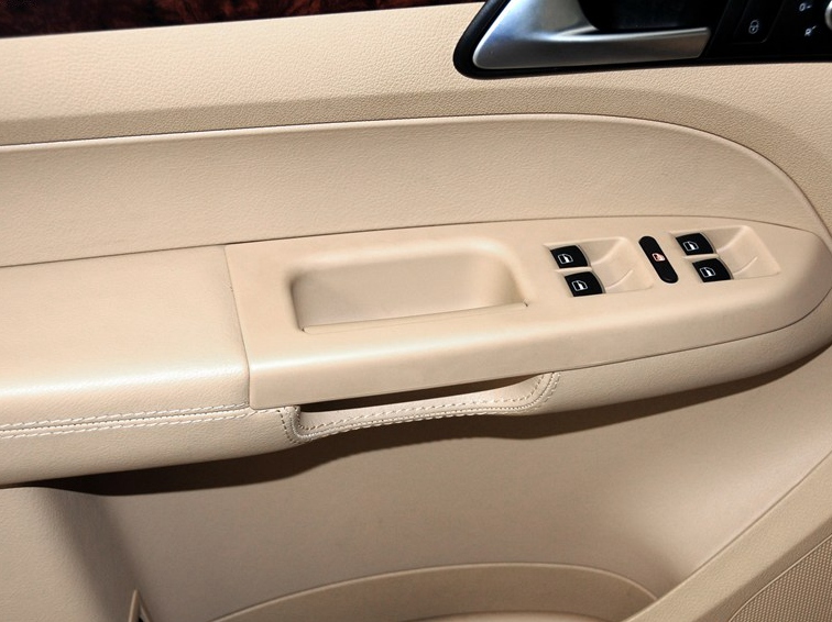 途安 2013款 1.4T 手动舒适版5座车厢座椅图片