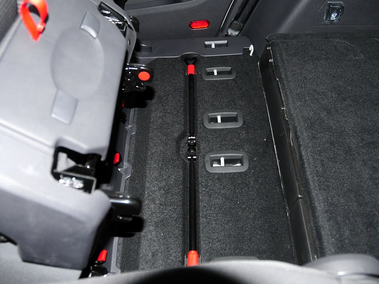 途安 2013款 1.4T 手动风尚版5座车厢座椅图片