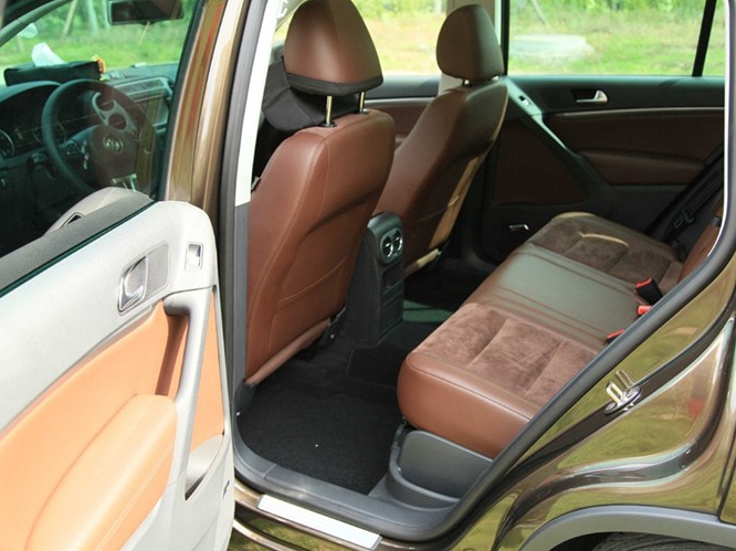 途观 2013款 2.0TSI 自动四驱旗舰版车厢座椅图片