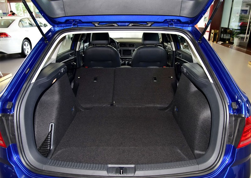 朗行 2015款 1.6L 自动豪华型车厢座椅图片