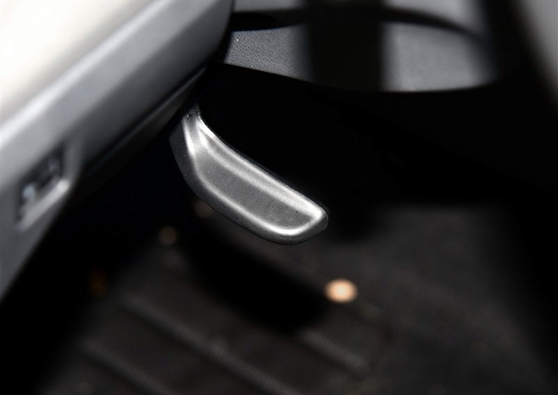 朗逸 2015款 1.6L 手动舒适版中控方向盘图片