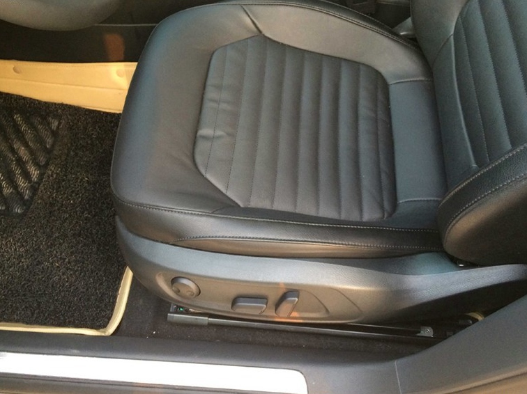 迈腾 2013款 1.8TSI 豪华型车厢座椅图片