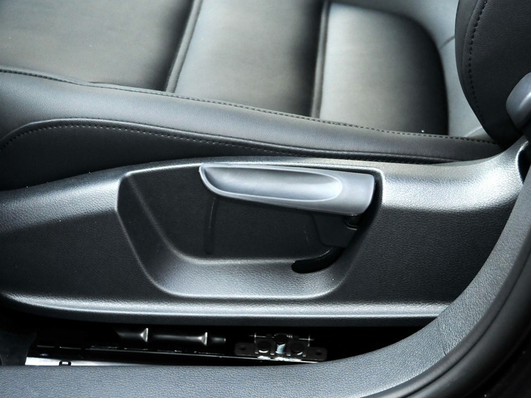 速腾 2014款 1.6L 自动舒适型车厢座椅图片