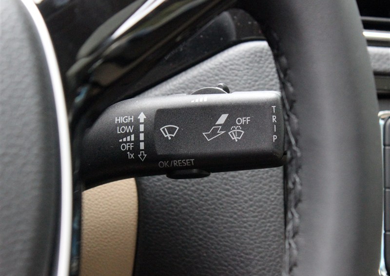 速腾 2015款 230TSI 自动舒适型中控方向盘图片