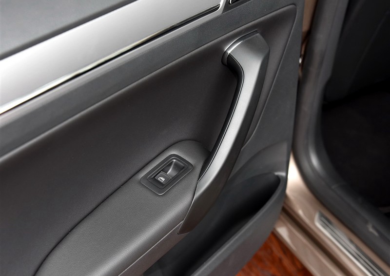 宝来 2015款 质惠版 1.6L 手动舒适型车厢座椅图片