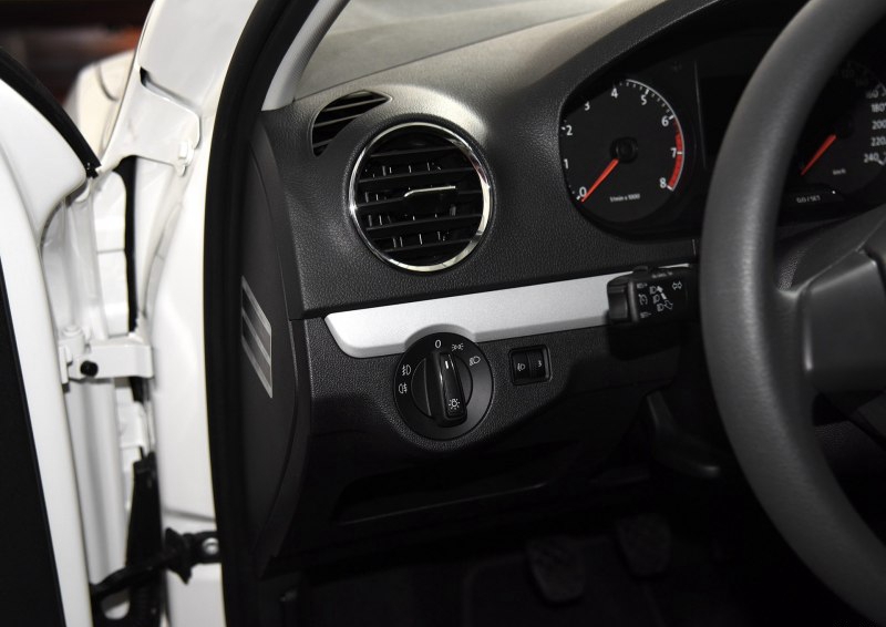捷达 2015款 质惠版 1.4L 手动舒适型中控方向盘图片