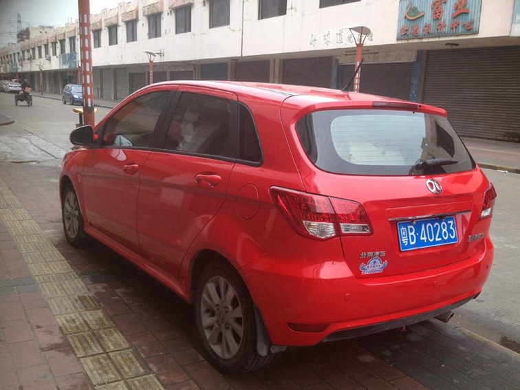 北京汽车E系列 2012款 两厢 1.5L 自动乐尚版图片4