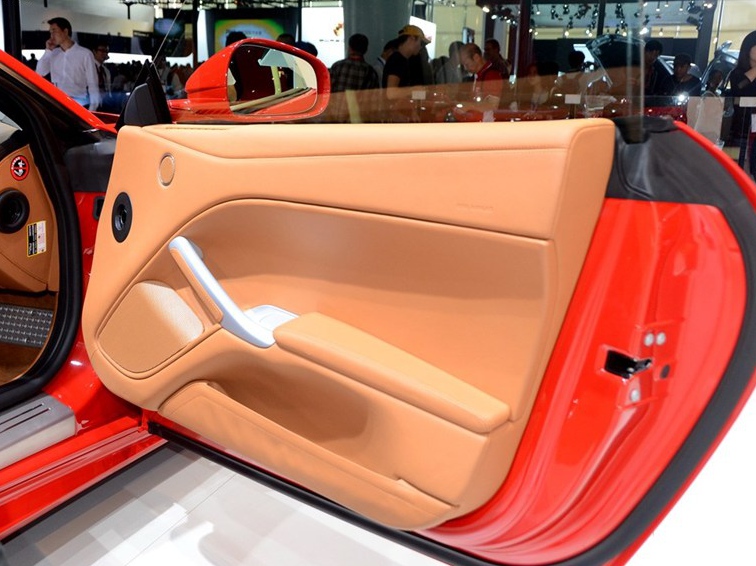 F12berlinetta 2013款 6.3L 标准型车厢座椅图片