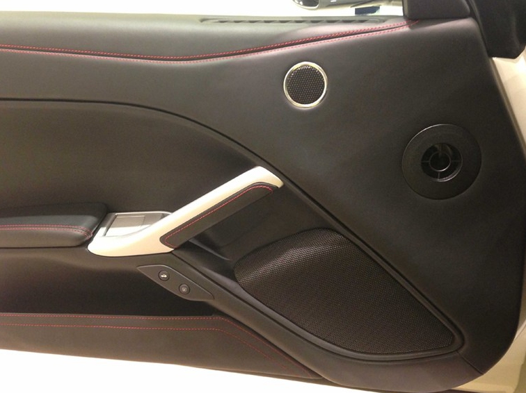 F12berlinetta 2013款 6.3L 标准型车厢座椅图片