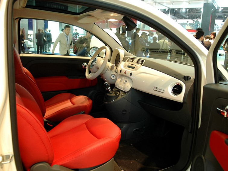 菲亚特500 2011款 1.4L 尊享版车厢座椅图片