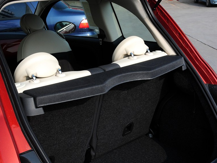 菲亚特500 2011款 1.4L 时尚版车厢座椅图片