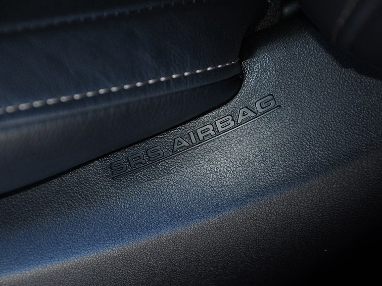丰田RAV4 2013款 2.5L 自动四驱精英版车厢座椅图片
