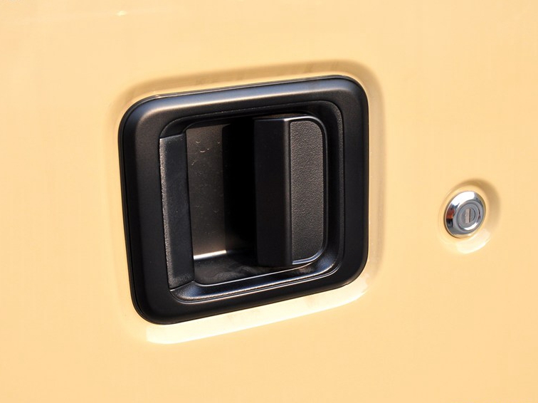 2013款 4.0L汽油豪华版 20座6GR其它细节图片
