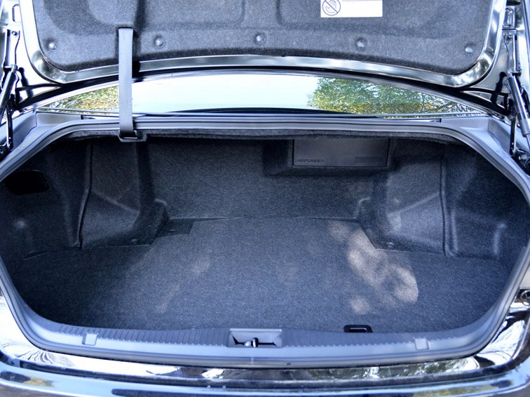 皇冠 2015款 2.5L 尊享版车厢座椅图片