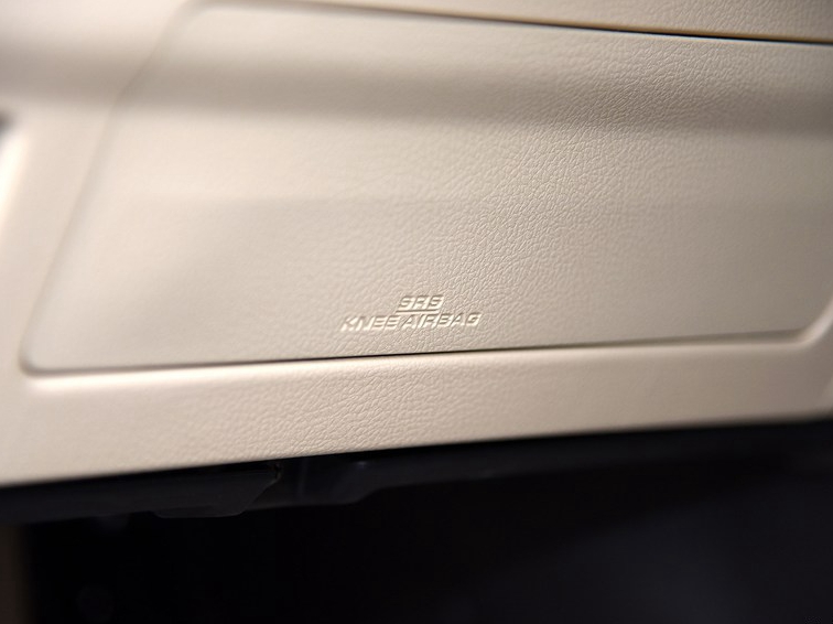 普拉多 2015款 2.7L 自动豪华版中控方向盘图片