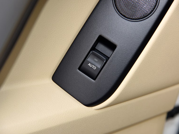 普拉多 2015款 2.7L 自动豪华版车厢座椅图片