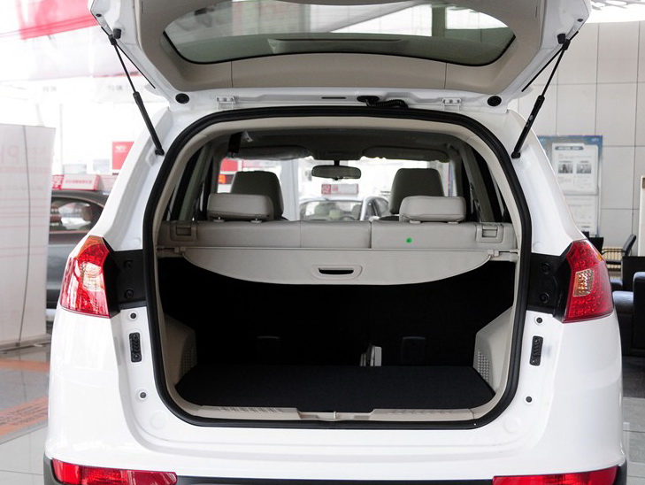 瑞虎5 2014款 2.0L 手动家尊版车厢座椅图片
