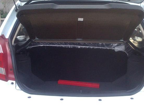 风云2 2013款 两厢 1.5L 手动锐意版车厢座椅图片