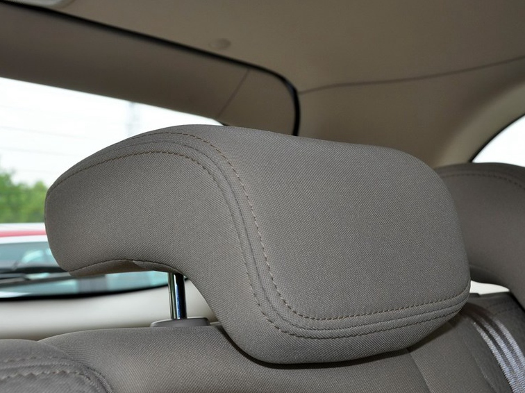 瑞虎3 2014款 1.6L 手动风尚版车厢座椅图片