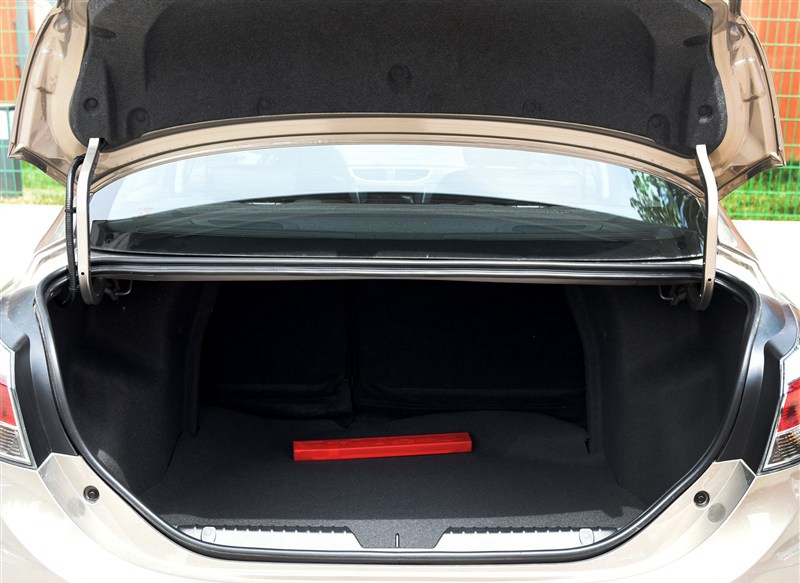 艾瑞泽3 2015款 1.5L 自动够劲版车厢座椅图片