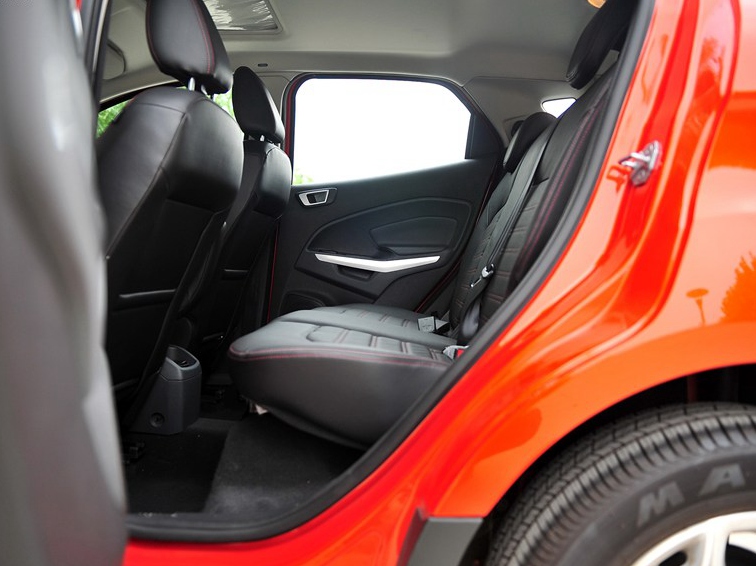 翼搏 2013款 1.5L 自动尊贵型车厢座椅图片