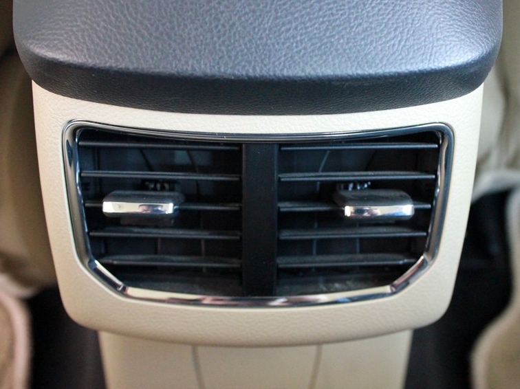 蒙迪欧 2013款 1.5L GTDi180舒适型车厢座椅图片