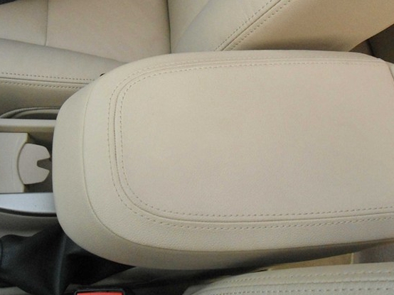 福克斯 2013款 两厢经典 1.8L MT时尚型车厢座椅图片