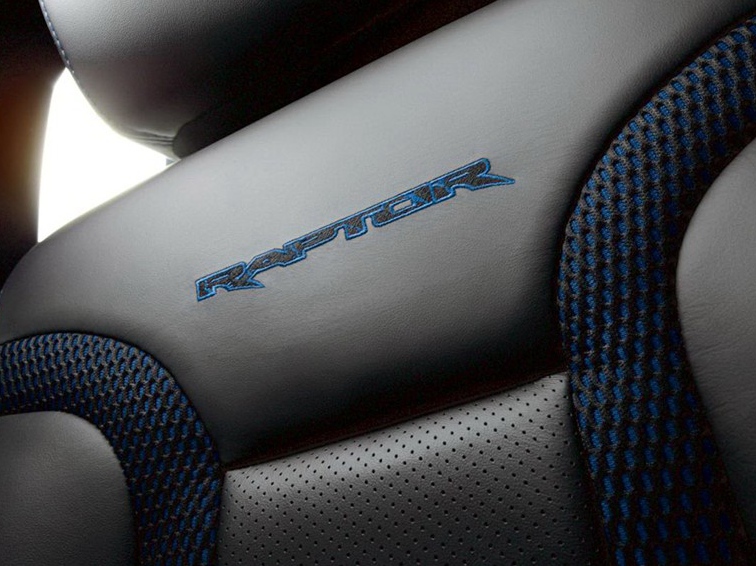 福特F-150 2011款 6.2L SVT Raptor SuperCab车厢座椅图片