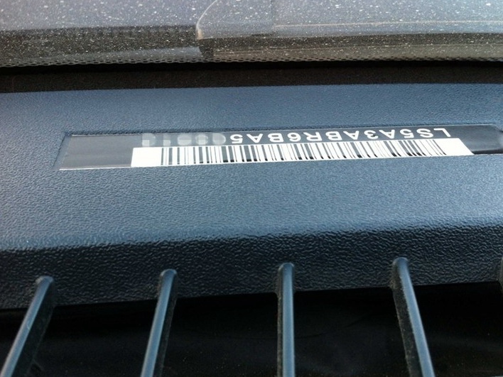 长安CX20 2011款 1.3L 手动运动版中控方向盘图片