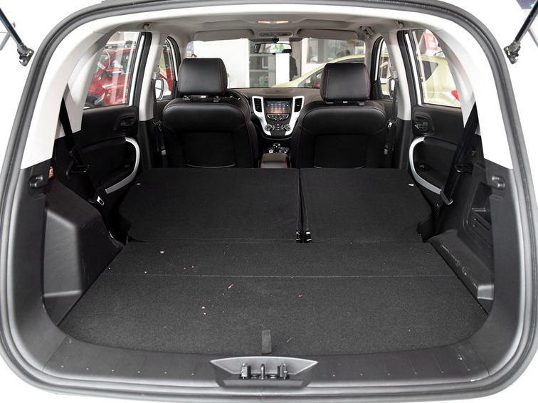 长安CS35 2015款 1.6L 手动豪华型 国V车厢座椅图片