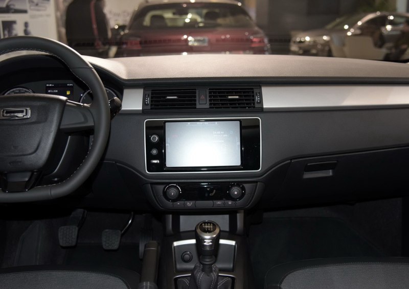 观致3 2016款 都市SUV 1.6T 手动致悦型中控方向盘图片