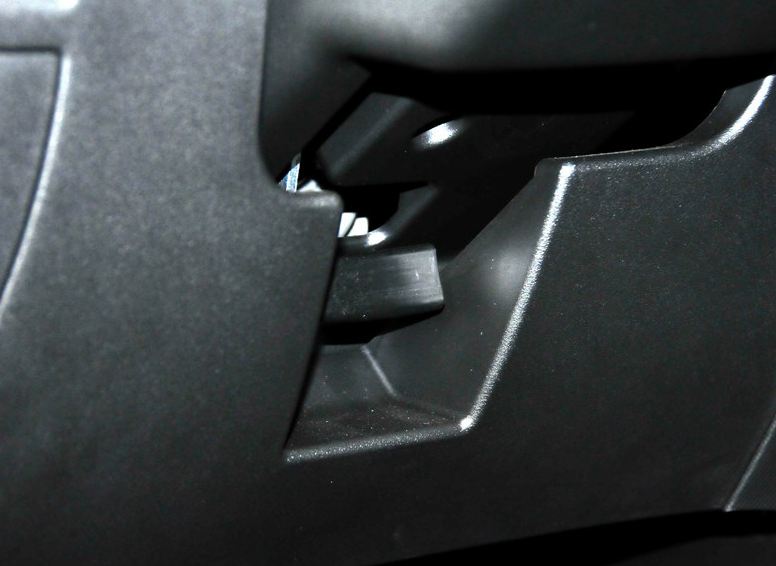 传祺GA3 2013款 1.6L 自动豪华ESP版中控方向盘图片