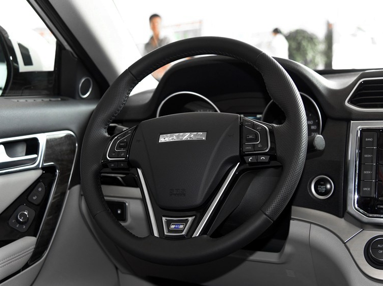哈弗H6 Coupe 2015款 2.0T 手动两驱尊贵型中控方向盘图片