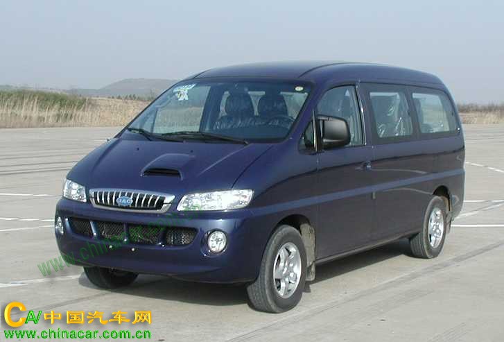 江淮牌HFC6500KA1型轻型客车图片1