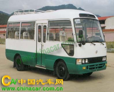 福建牌FJ6600型轻型客车图片1
