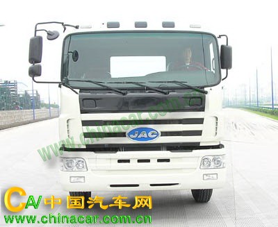 江淮牌HFC5253CCYK1R1型仓栅式运输车图片2