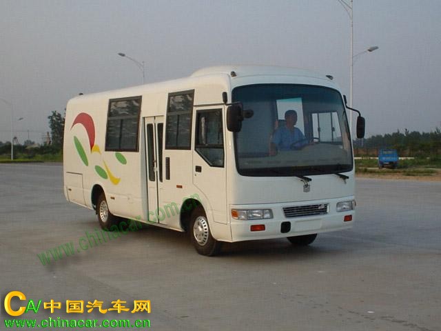 东岳牌ZTQ5070XXY厢式运输车图片