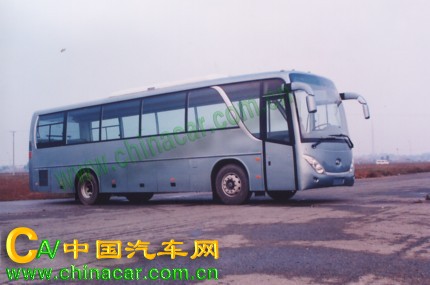 黄海牌DD6118K01型客车图片1