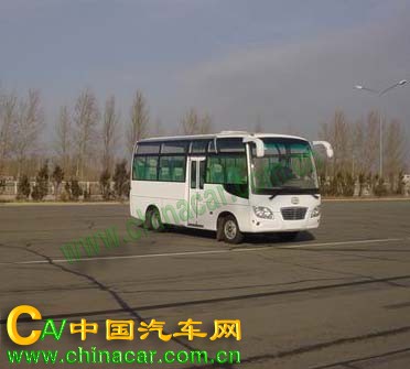 解放牌CA6602CQ2型客车图片1
