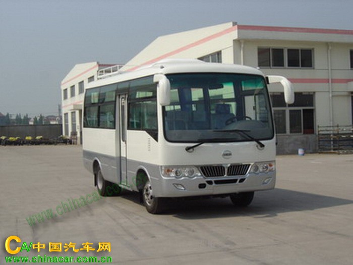 悦西牌ZJC6601HF3型轻型客车图片1