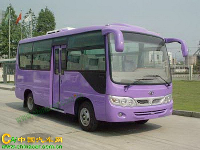 飞碟牌FD6601A1型轻型客车