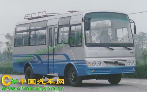 山川牌SCQ6590B4型客车图片1