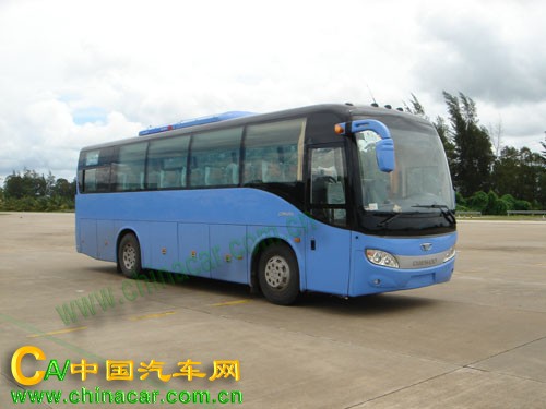 桂林大宇牌GDW6100D型客车图片1