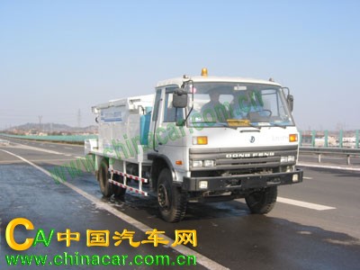 华通牌ZJY5110TYH型路面养护车图片1