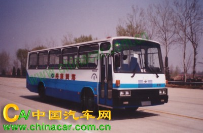 黄海牌DD6991K02型客车图片1