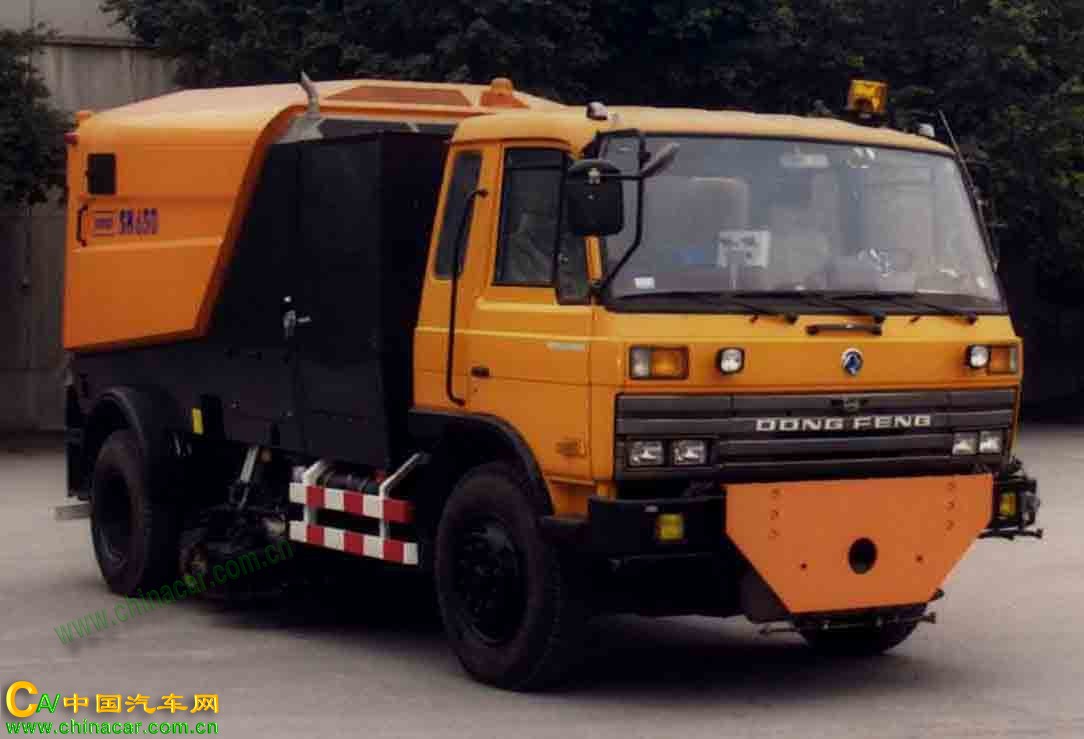 迪马牌DMT5150TSL型扫路车图片