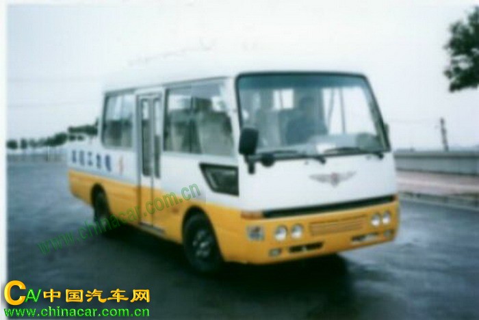 雨花牌NJK5052XGC-1型工程车图片
